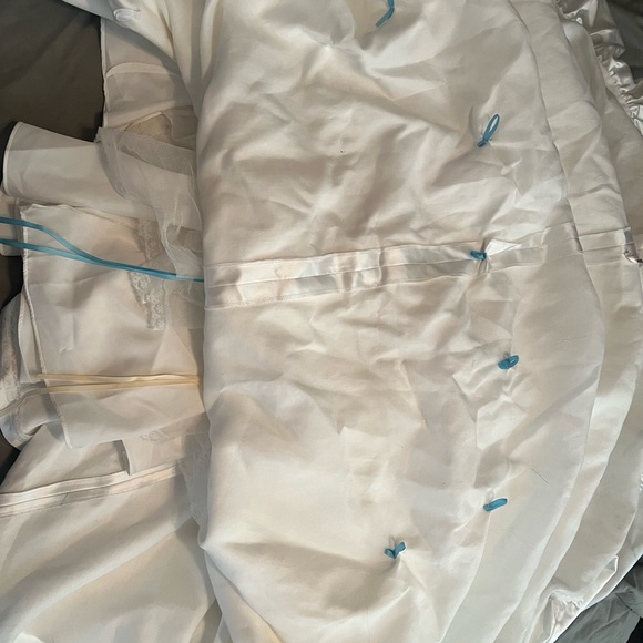 Maggie Soterro Wedding Dress size 6/8, veil and ball gown slip - Picture 5 of 9